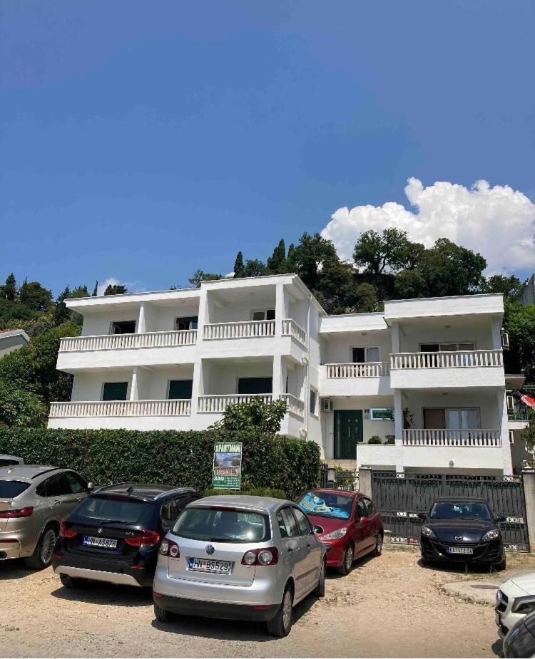 Apartments Milicevic Herceg Novi Exterior foto